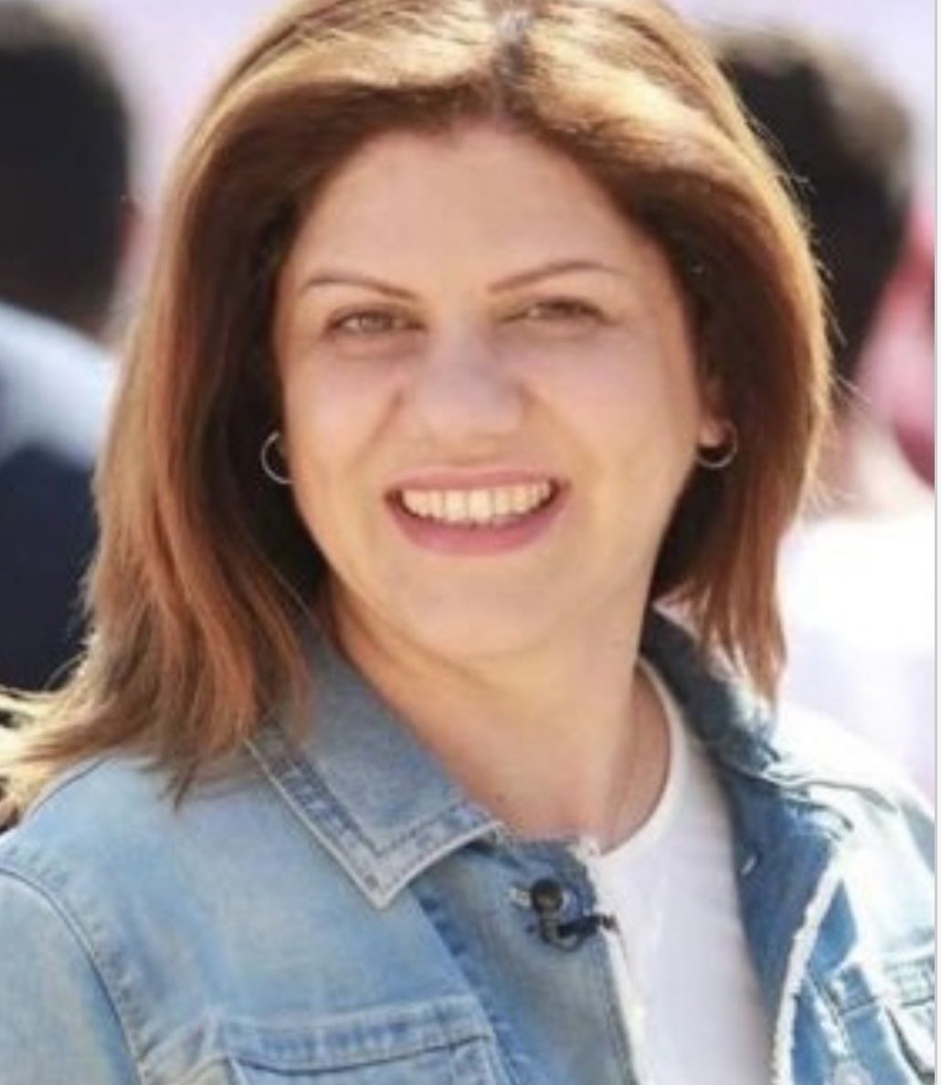 AltybQab's tweet photo. رغم انها تلبس السترة الصحفية آلة الغدر الاسرائيليه تقتل الزميله شيرين ابو عاقلة من قناة الجزيرة على مدخل جنين 
لروحها الرحمة وعاشت فلسطين https://t.co/6NHrU1SgQX