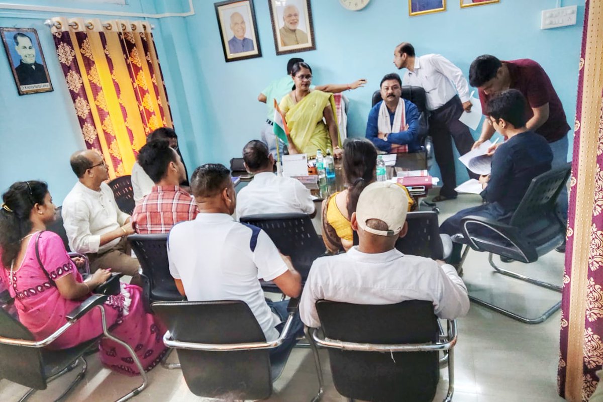 RanjeetkrDass's tweet photo. Attended the 1st Board meeting of Pathsala Municipality.

Discussions were held regarding various functions of the Municipality in detail with all the ward councillors including the Chairman Mrs Jolly Choudhary. 

Asked them to work with whole heart to ensure growth of the town. https://t.co/Fgx1dIzkBC