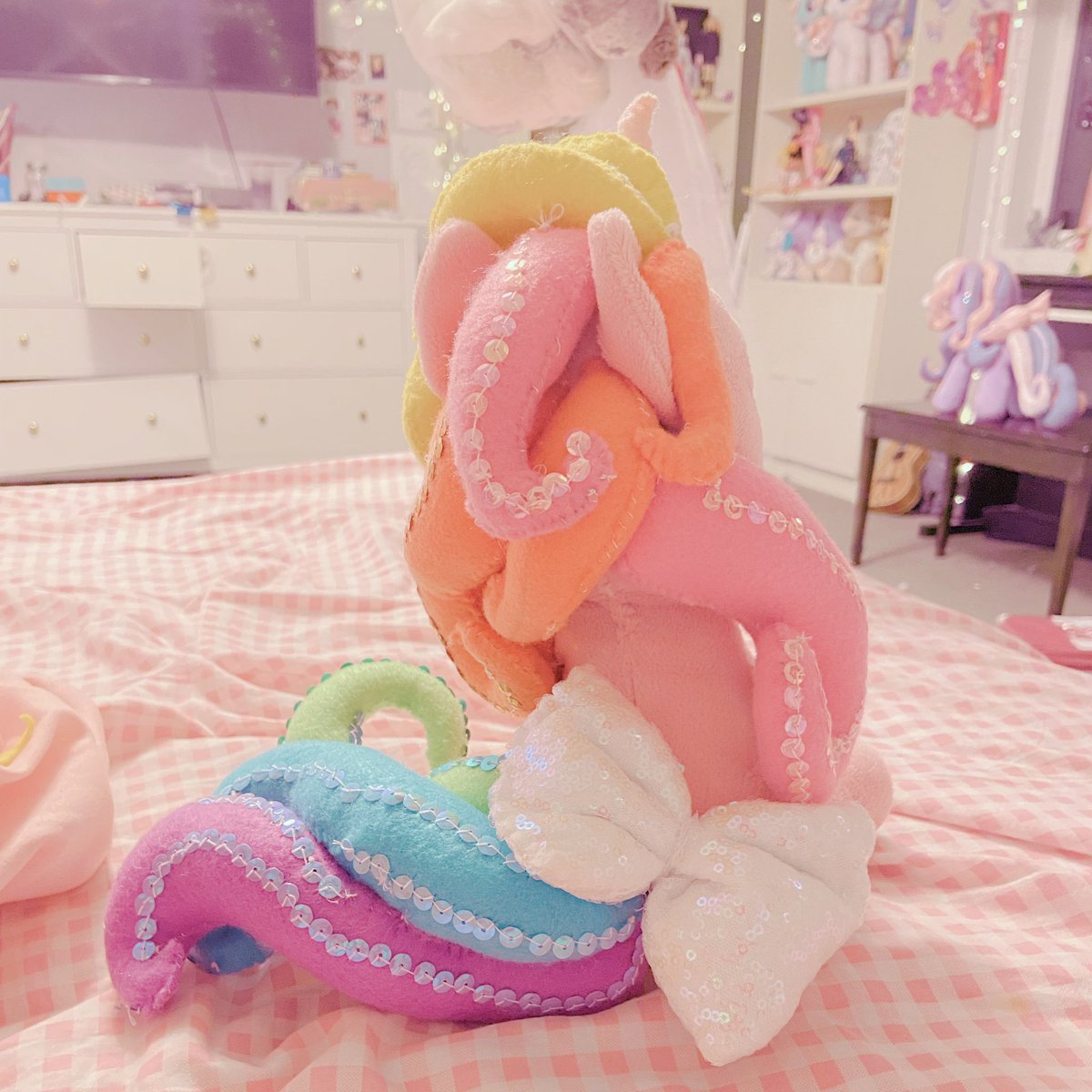 awfulsapphic's tweet photo. She’s baby 💕💕💕

G3 rarity plush is now done! ✨🌈💕 https://t.co/guGuRd1Anz