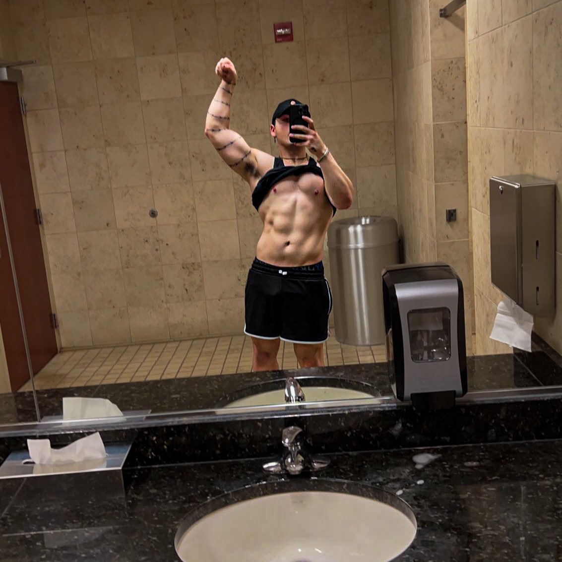 Softwilly Fitness Page? tweet media