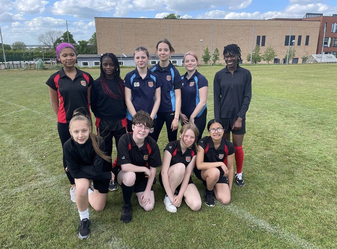 OSA_PE's tweet photo. Our U15 girls were in action yesterday evening as they travelled to BHGS along with Chancellors in a friendly Rounders tournament! 

Great showing from the team! 

Training is every Monday 3:20-4:30 pm! 

#TeamOSA #GirlsPE #OSAPE #ThisGirlCan https://t.co/T3AEHGGexa