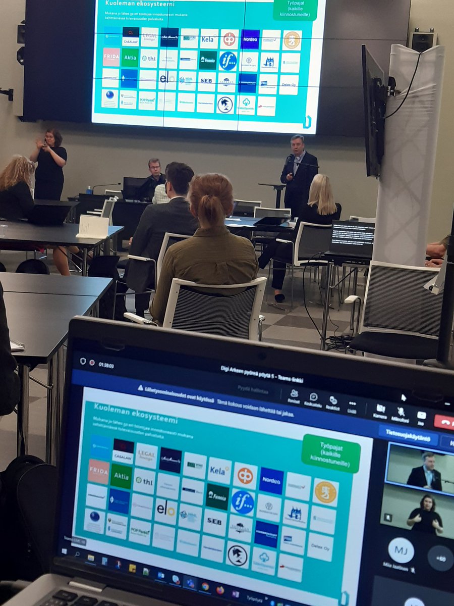 pirrela's tweet photo. #DigiArkeen tilaisuus läsnä ja verkossa. Alustamassa Verolta @jgmikael  läheisen kuolema ekosysteemistä ja OmaElämä-konseptista. Materiaalit ja tallenne tulevat jakoon jälkikäteen https://t.co/kW0IcNon3j @VMuutiset https://t.co/lpC7eN4fI7