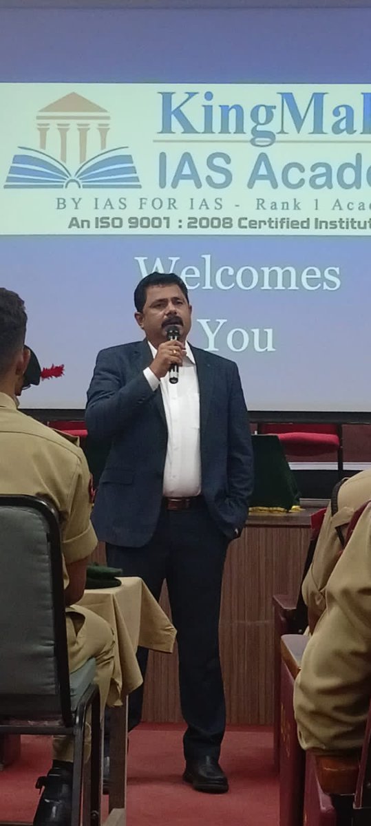 flyarul's tweet photo. Shri Sathyashree Boominathan Chairman and MD - King Makers IAS Academy hosting a eye opening Session for all NCC Cadets on How to crack UPSC Services Examinations @KIngMakersIAS . https://t.co/0TqbUBtigH