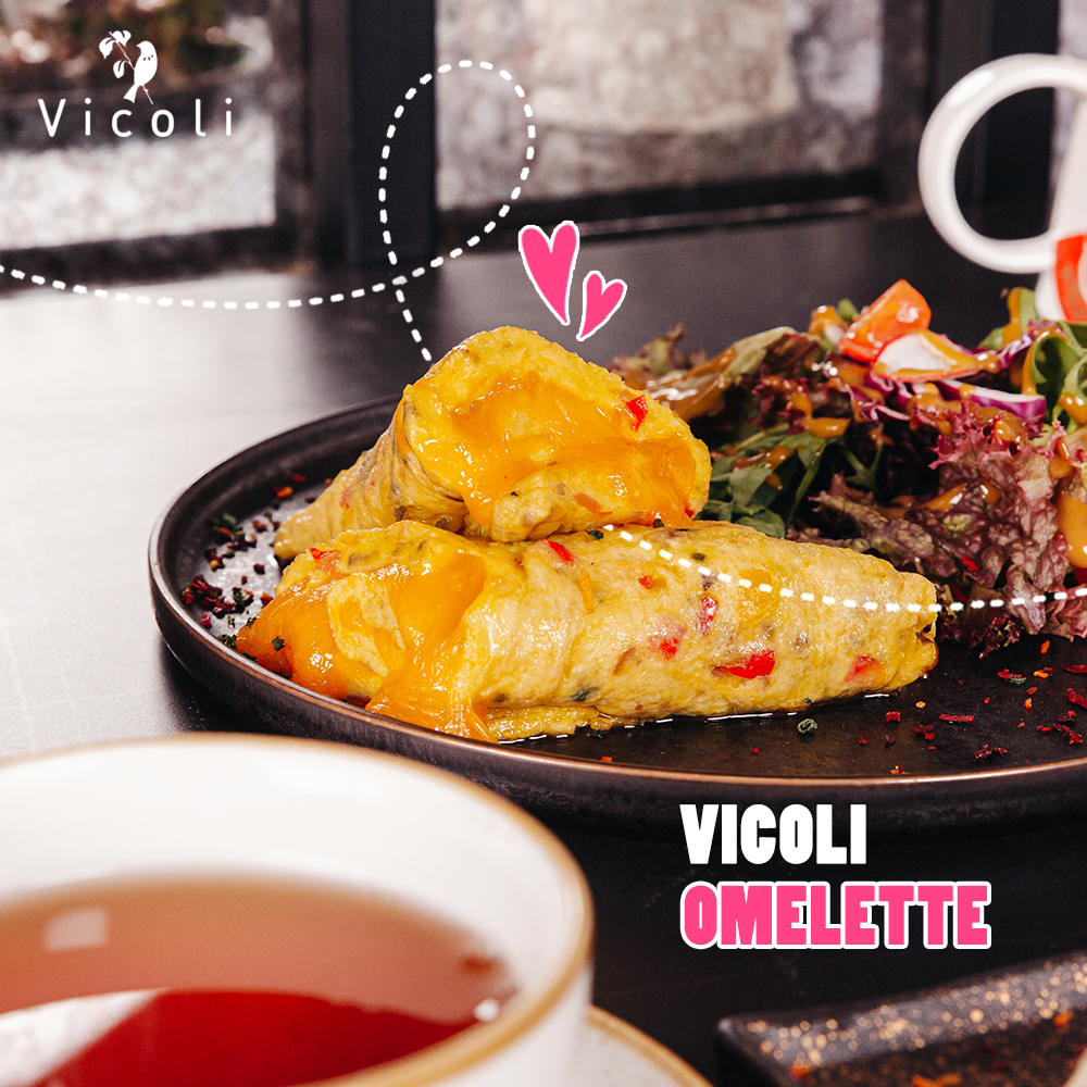 مصنوعة خصيصا لمتعتك: أومليت فيكولي الشهيرة.

Perfectly folded for your enjoyment, the Vicoli Omelette. Would you try it for breakfast?
.
#Vicoli #ksa #saudiarabia #saudifoodies #saudilife #riyadh #khobar #riyadhrestaurants
.
#المملكة_العربية_السعودية #فيكولي #الرياض #الخبر