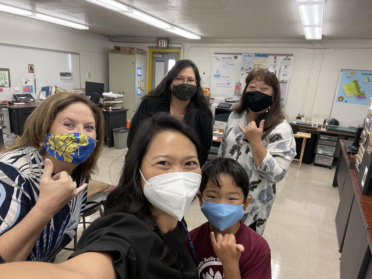 *Selfie Worthy* haven’t seen these beautiful faces in person in over two years.  Such a wonderful surprise!  #mademyday @DrCameli <a href="/kumumakanoe/">Makanoe Kawasaki</a>