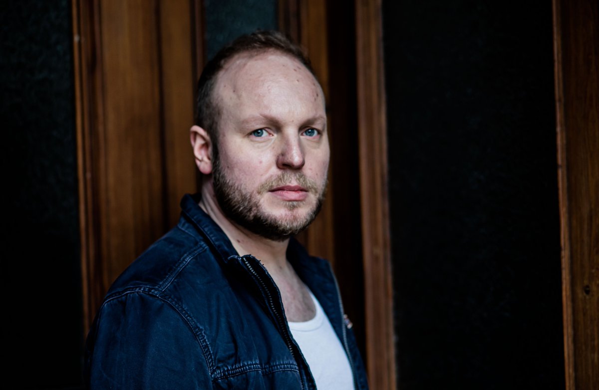 TWeilharter's tweet photo. New Headshots (by Annemone Taake, check her out on insta annemone_taake_photographie)
@AgenturMath #headshots #actor #acting #vienna #austria #film #schauspieler #movie #camera #art https://t.co/TGpXqQaYU4