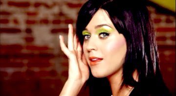 WitnessQi's tweet photo. katy perry proved she wasn’t a one hit wonder with hot n cold https://t.co/oh2KLKGdvE