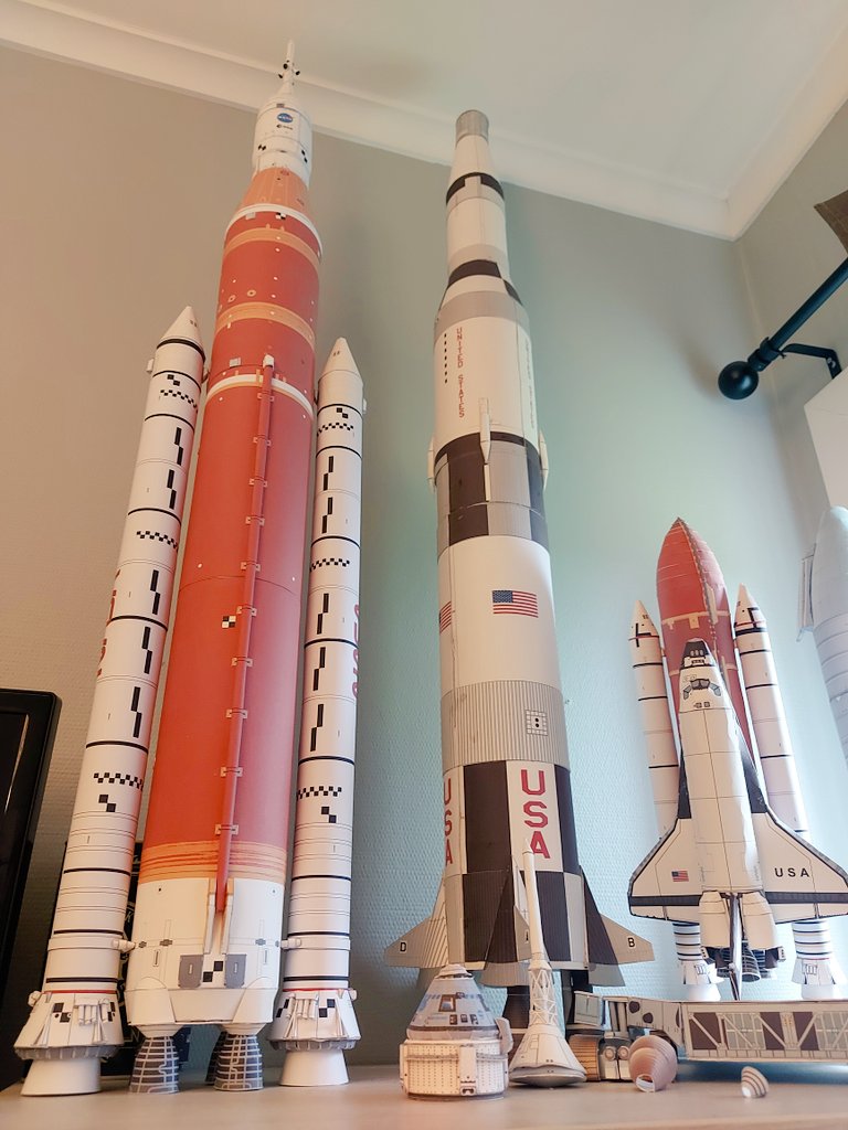 kenti93's tweet photo. Da var SLS ferdig🚀😁 Bare litt småplukk igjen på Saturn V raketten nå😊 @NASA_SLS @Axm61 @romkapsel #Artemis #nasa #SaturnV #spaceshuttle #space #NASA #apollo11 https://t.co/2n5pclZQYb