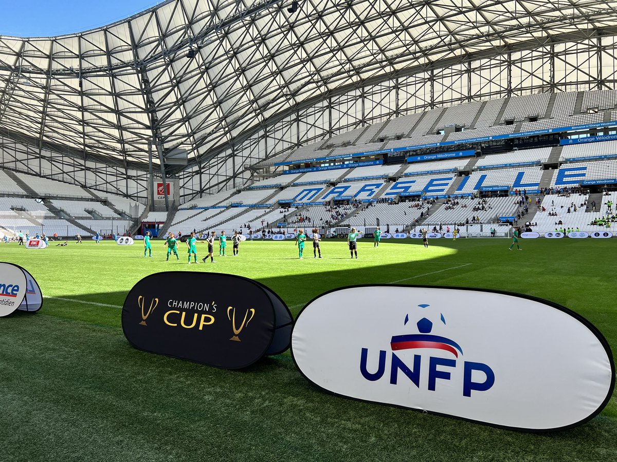 FclMalpasse's tweet photo. Résultats de la matinée :
Victoire 2-1 contre #Limoges
Défaite 1-0 contre @FCCB_off 
Victoire 2-0 contre @FCBourgoin38 
Victoire 1-0 contre #Creil 

Encore un dernier match de classement face @ASCannes1902 🔥

#TeamFCLM ⚪️🟡⚫️ https://t.co/MTWldhasah