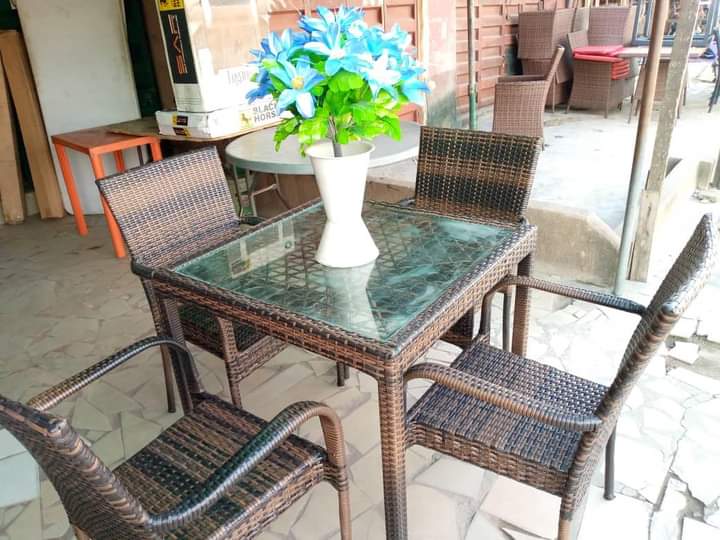 FunituresJ's tweet image. 