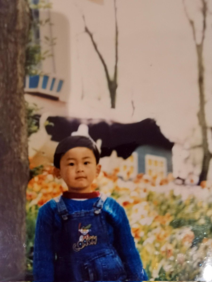 uponthepy's tweet photo. HAPPPY BIRTHDAY พี่ฮั่นคนเก่ง🎂

—ปีนี้เป็นปีที่31แล้ว ขอให้พี่ฮั่นมีความสุขมากๆและไม่เจ็บป่วย ขอให้โลกใบนี้ใจดีกับพี่เยอะๆ หวังว่าทุกอย่างจะราบรื่นไปได้ด้วยดีนะคะ ขอบคุณที่เกิดมาและขอบคุณที่เข้มแข็งมาโดยตลอดนะคนเก่ง🌷🌟

#HappyBirthdayZhangZheHan
#ZZH31stBIRTHDAY https://t.co/HKJ6PMbpuL