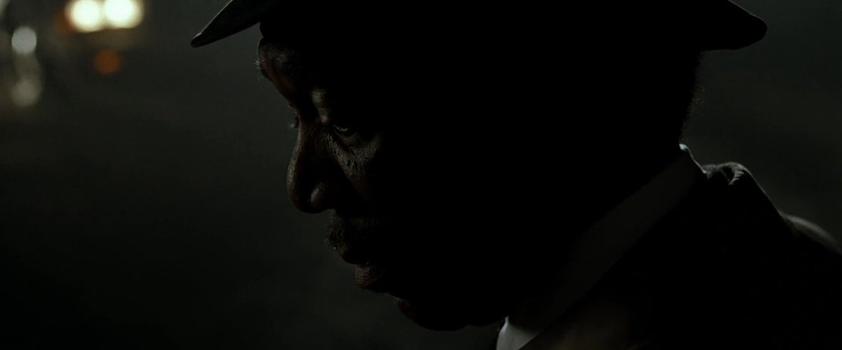 어니스트 헤밍웨이는 이렇게 말했다
세상은 멋진 곳이고, 싸워서 지킬만한 가치가 있다고..
나는 그 뒷문장에 동의한다

- 영화 '세븐' 서머셋의 대사 중..

아름답지는 않더라도
지킬만한 가치가 있는 대한민국이 되기를 희망한다