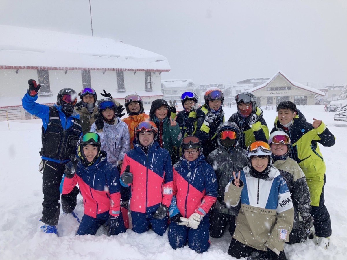 jue_ski's tweet photo. 入部期限についてですが、5月31日までとさせていただきます！
今日も18:30からオフトレをやりますが、入部したいけど期限までに部活に参加できない😭という方がいれば、連絡をいただければ対応します！
入部すれば楽しい冬と楽しい部員が待っていますよ😎 https://t.co/XT9IrObfpz