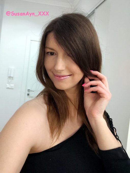 Watch Susan Ayn Official's leaked NSFW photo on TwXstars