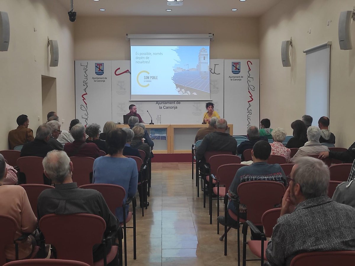somlacanonja's tweet photo. El passat divendres 29 d'abril vam organitzar una xerrada sobre com es pot impulsar les energies renovables a la Canonja.🌳
Aquí deixarem un fil amb algunes de les intervencions més destacades.👇 https://t.co/tw05MLtPVR