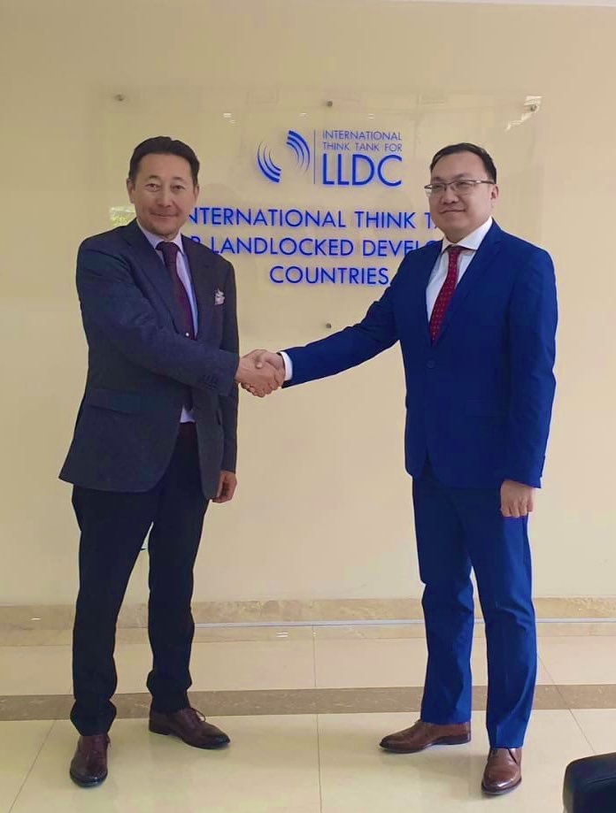 Pleased to visit International Think Tank <a href="/ITTLLDC/">Think Tank 4 LLDCs</a> in Ulan-Bator, designed to generate common approaches to address the challenges faced by landlocked developing countries, including in #Asia

Agreed to define areas of common interest and prospects of potential interaction