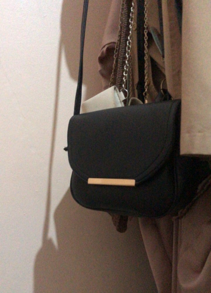 mianehajima's tweet photo. 20. Slingbag under 100k

keknya koleksi semua warna item, bahannya gemes empuk rekomended👌🏻

- https://t.co/E3EKQnIobw
- https://t.co/7oFVKmJNpn https://t.co/UmMelaLHQm