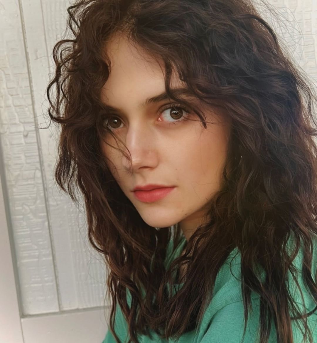 ocicattt's tweet photo. 10May2022
💃🏻@emiliajonesy ‘s New Hairstyle

😭it’s NOT for UNDINE SPRAGG in
🎬#TheCustomOfTheCountry

6May
👩🏻‍💼#SofiaCoppola
⛔️PUT ON HOLD plans to adapt this novel for @AppleTVPlus

“I’m just writing &amp; looking forward to hopefully making something soon..”

https://t.co/gqwbHwPFsq https://t.co/FQicYxDoY0