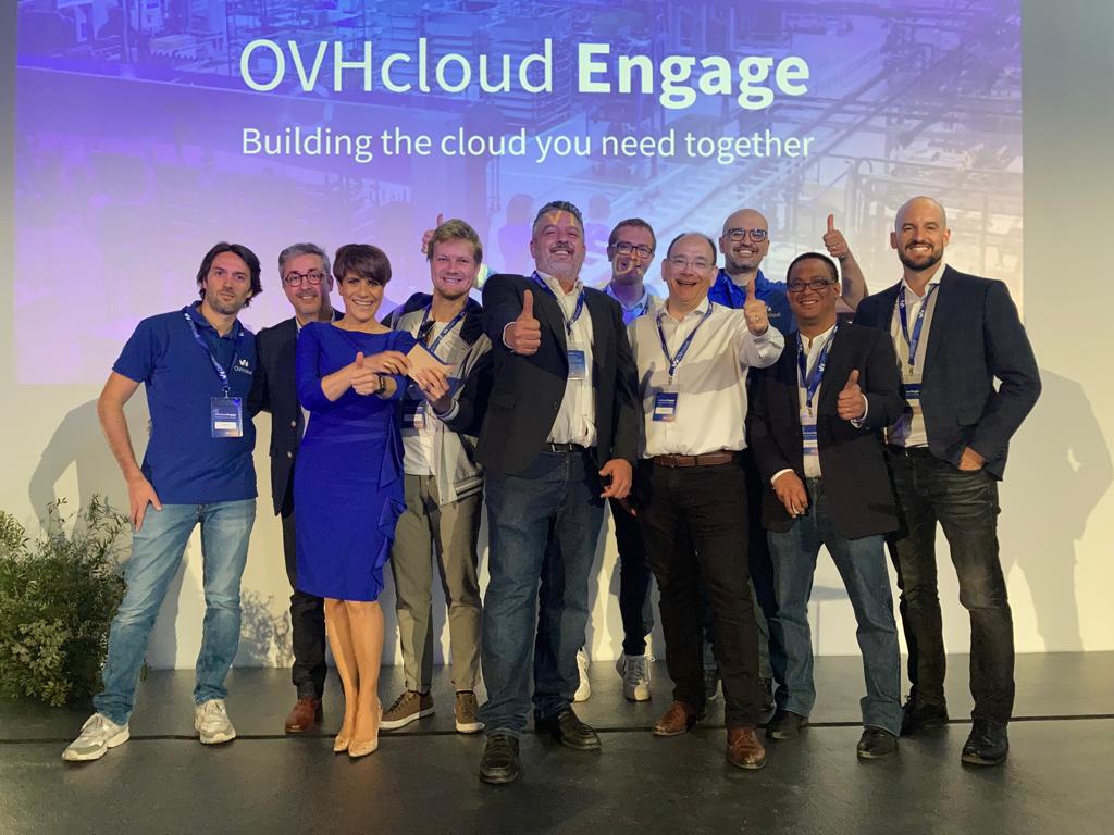 OVHcloud_ES's tweet photo. 🔴 ¡Ya estamos listos!
A las 10:00h empieza nuestro evento #OVHcloudEngage.
Regístrate ahora para seguir el #livestreaming, hacer tus preguntas en directo y descubrir las últimas novedades 👉 https://t.co/TUaovD7HZG https://t.co/gGfZxycKHJ