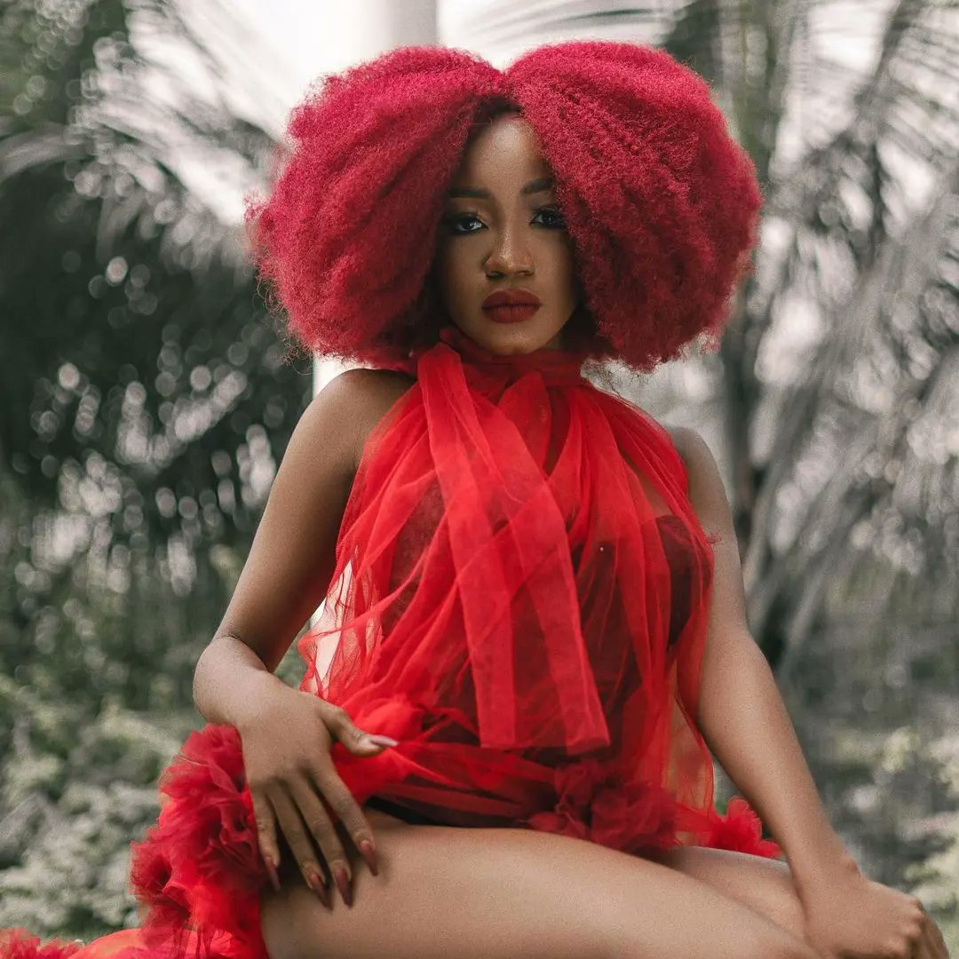 SpicyModelHQ's tweet photo. Spicy Model Song of the Week is FORBIDDEN by @Reynbow_flower
Forbidden is for the lover π,the loved β€οΈ ,the third wheel π and features @Bwoii_daas
Remember to Toast a fine boy/girl today ππ½ββοΈ.
#LetitReyn #SpicyModel #songoftheweek https://t.co/KcYXsAMRLm