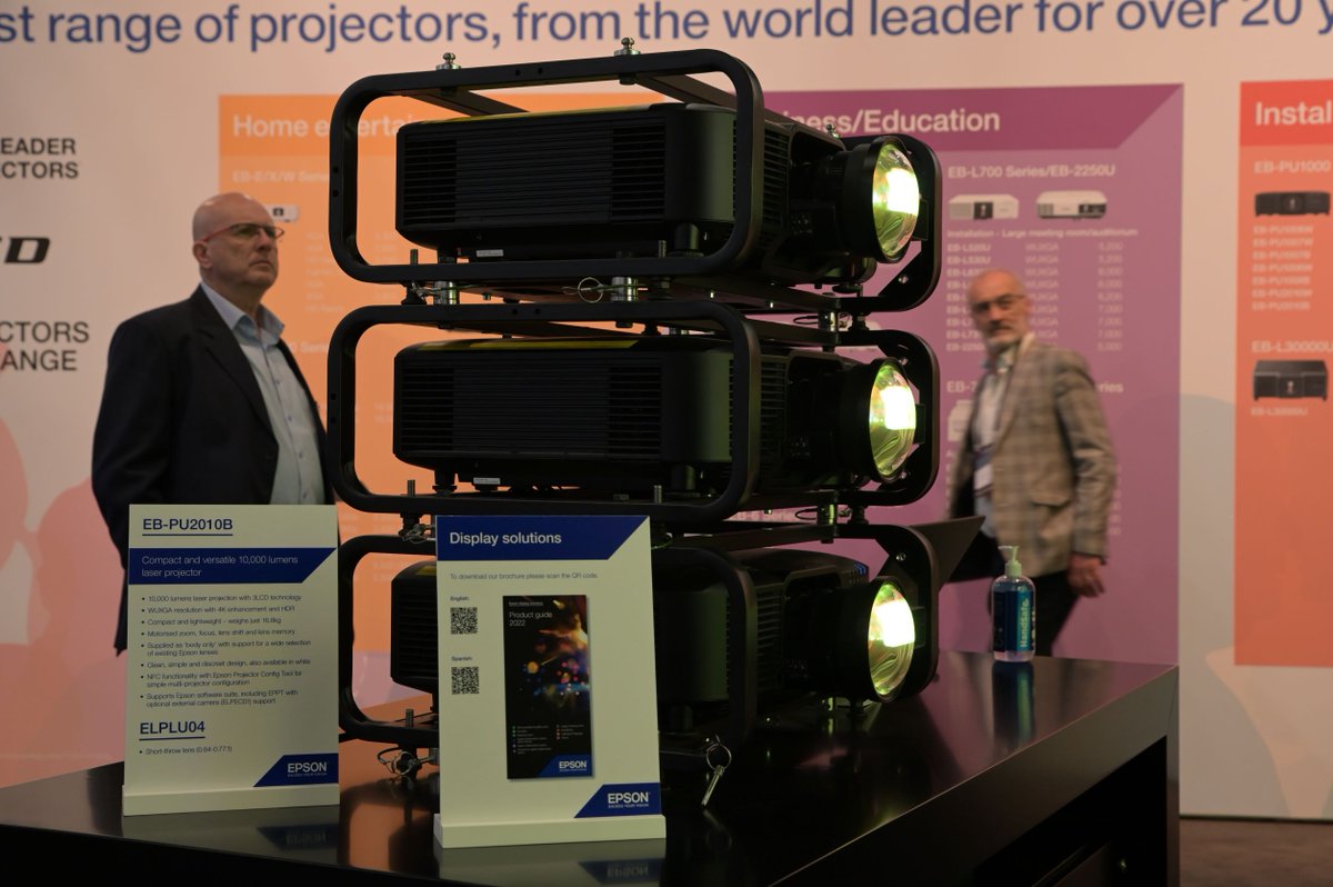 Epson_ES's tweet photo. Conoce de cerca nuestra nueva serie PU1000 en ISE. La gama incluye modelos 6K, 7K, 8,5K y 10K lúmenes que ofrecen una resolución WUXGA con mejora 4K, HDR y funciones de instalación avanzadas.
Visítanos en pabellón 3, stand 3J100 (10-14 de mayo)
 
#ISE2022 #EpsonISE #proyectores https://t.co/lIZCBIp9lz