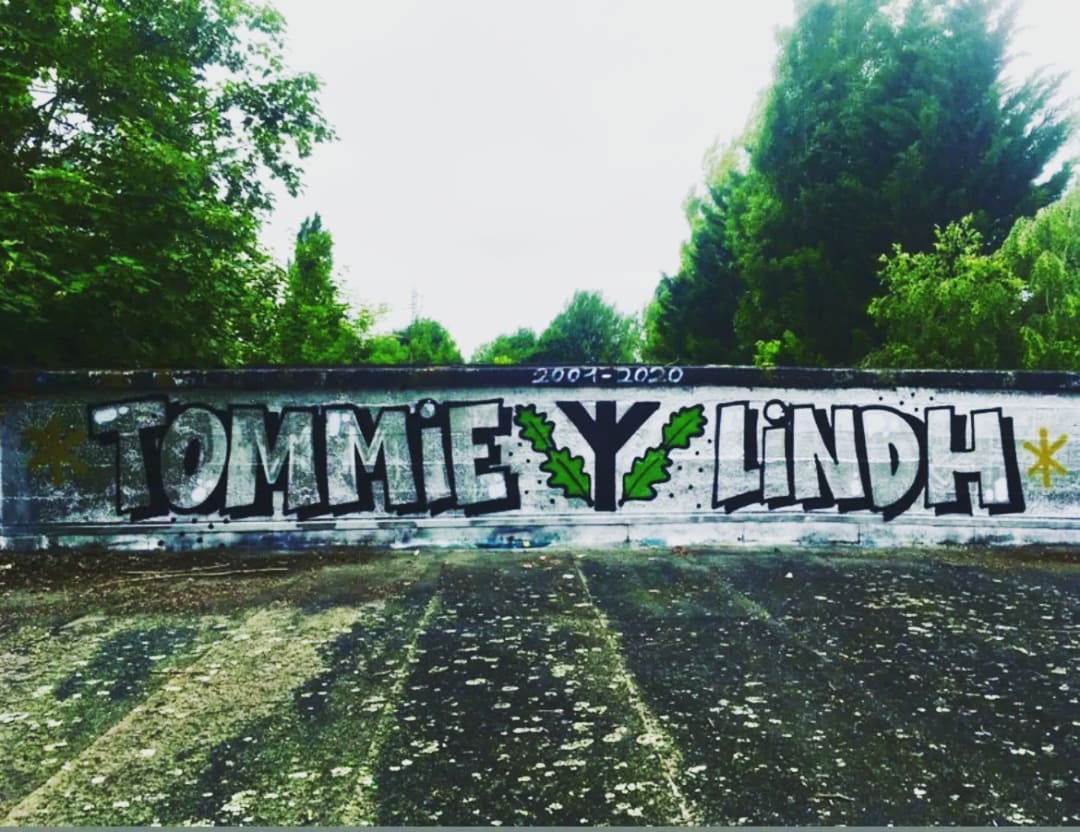 IBSchwaben's tweet photo. Unvergessen! #TommyLindh https://t.co/o3WMZk4xeO