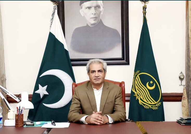 OmarCheemaPTI's tweet photo. *دعوت نامہ*
 
گزشتہ 48 گھنٹوں میں صوبہ پنجاب میں جاری سنگین آئینی و قانونی اور سیاسی بحران پر گورنر پنجاب عمر سرفراز چیمہ آج مورخہ  11مئی بروز بدھ 3 بجے دوپہر اسلا آباد میں اہم پریس کانفرنس کرینگے اور اپنے آئندہ کے سیاسی، آئینی اور قانونی لائحہ عمل کا اعلان کریں گے۔ https://t.co/yc7fCohPZy