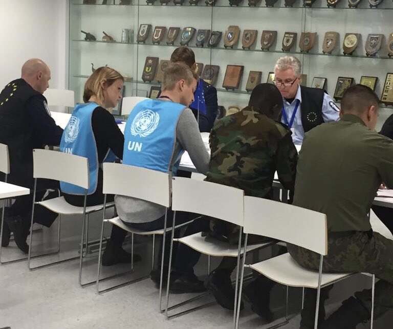 FINCENTFI's tweet photo. To work in a multicultural&complex peace operation environment requires good coordination, liason and cooperation skills among others.
Peace Support Operations Cooperation Course #PSOCC prepares civilian, police&military officers for that.
Apply! 👉https://t.co/AI9lqkVoAM https://t.co/D5LdvFPuv4