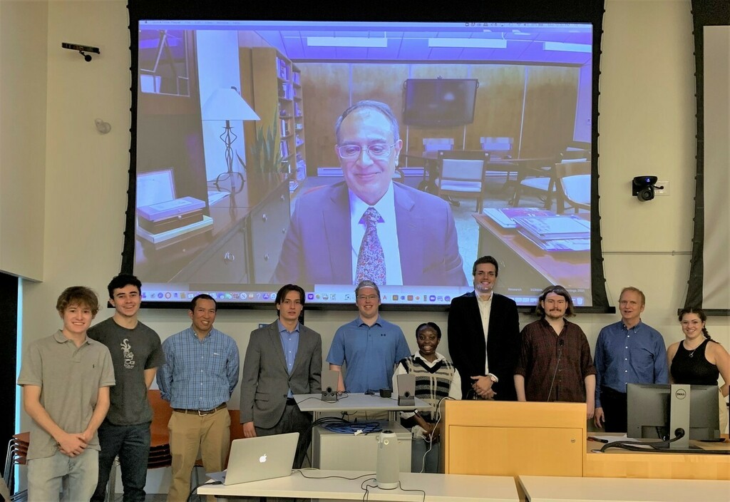 UMassECo's tweet image. Our students received a surprise message from Chancellor @KSubbaswamy during yesterday’s final presentations in the BCT #LivingLabs Course. They had worked with the start-up company #BONZER to support efforts to electrify campus buildings and transportation infrastructure. …