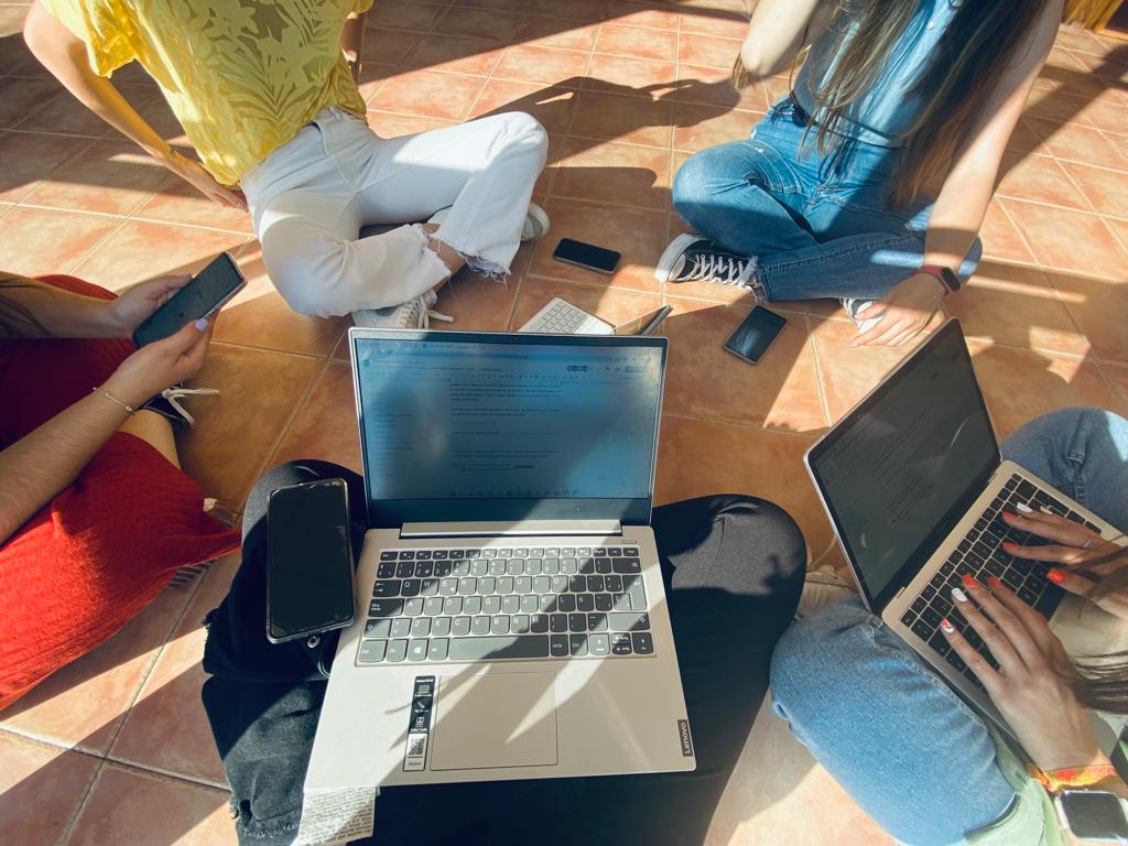 EduTics10's tweet photo. Work in progress... 🖥️#UCAMTIC22 #EDUCACIÓN https://t.co/GRb8WYhi7J