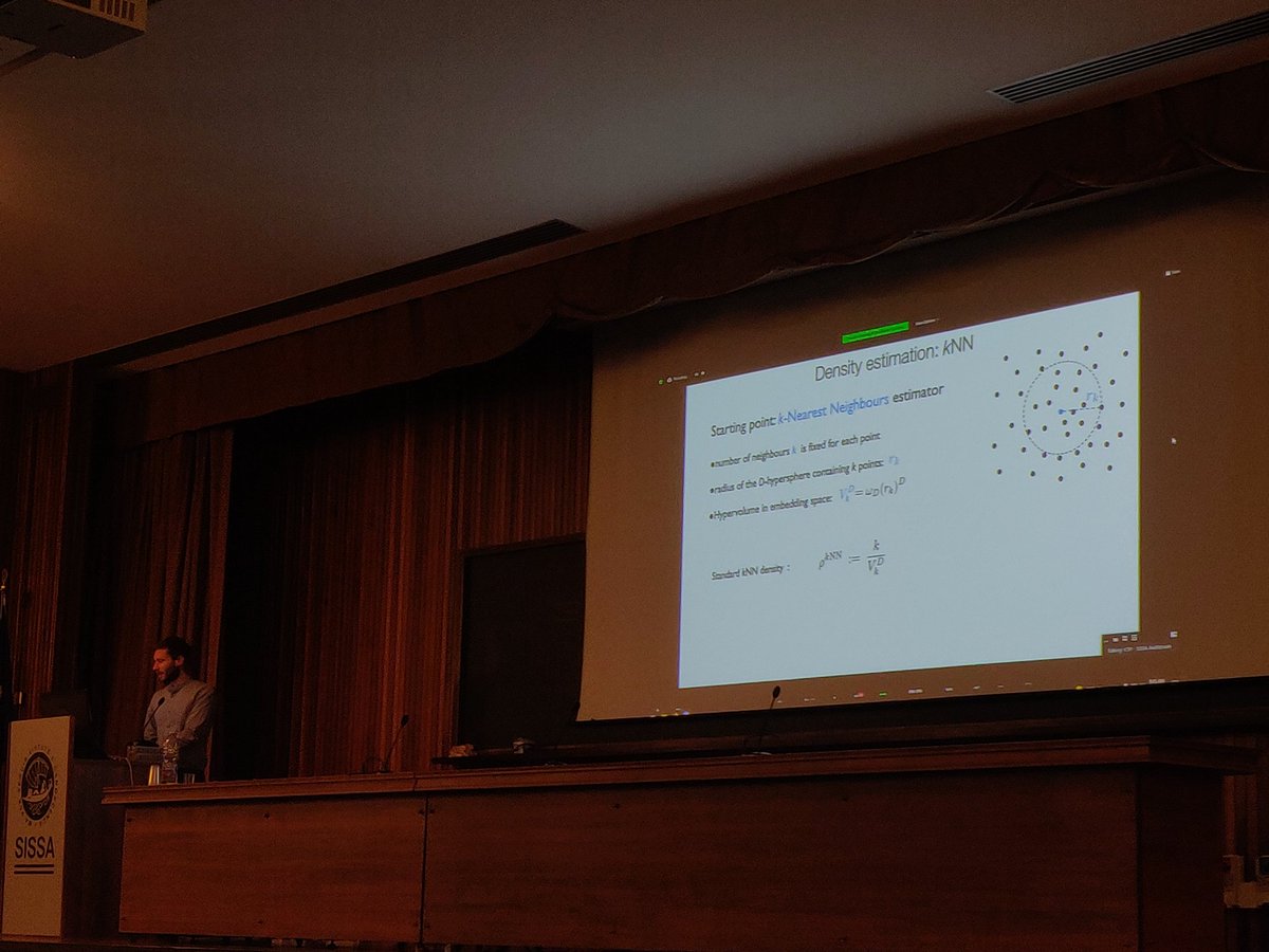 Estimating intrinsic dimensionality of data ! Loving the data talks at #ml4m just loving it ! #dadapy ml4m.xyz