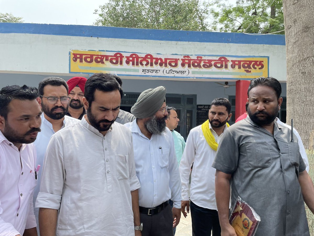 meet_hayer's tweet photo. ਸੂਬਾ ਸਰਕਾਰ ਜਿੱਥੇ ਸਿੱਖਿਆ ਖੇਤਰ ਦੀ ਨੀਂਹ ਮਜ਼ਬੂਤ ਕਰਨ ਲਈ ਸਕੂਲੀ ਸਿੱਖਿਆ ਨੂੰ ਤਰਜੀਹ ਦਿੱਤੀ ਜਾ ਰਹੀ ਹੈ ਉੱਥੇ ਨੌਜਵਾਨਾਂ ਨੂੰ ਰੋਜ਼ਗਾਰ ਦੇ ਕਾਬਲ ਬਣਾਉਣ ਲਈ ਉਚੇਰੀ ਸਿੱਖਿਆ ਨੂੰ ਮਜ਼ਬੂਤ ਕਰਨ ਲਈ ਕਾਰਗਾਰ ਨੀਤੀ ਬਣਾਈ ਜਾ ਰਹੀ ਹੈ। ਅੱਜ ਸ਼ੁਤਰਾਣਾ ਤੇ ਸਮਾਣਾ ਹਲਕੇ ਦੇ ਟੂਰ ਦੌਰਾਨ , 1/2 https://t.co/MrEhIB2YUE