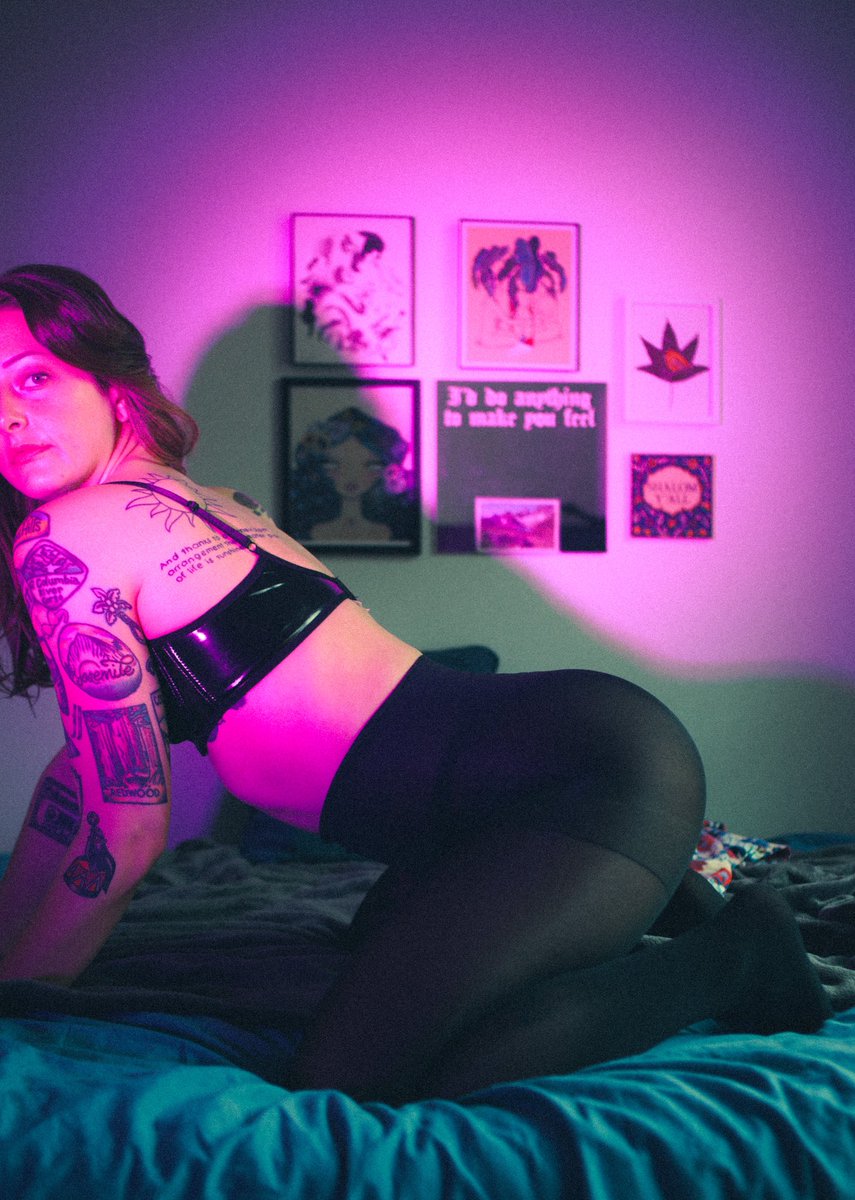 embernxx's tweet photo. Come and play 😈 https://t.co/TcdxZhyaU3 #subscribe #AdultWork #tattoos #alt #sexy #nude https://t.co/OtmAQVY27D