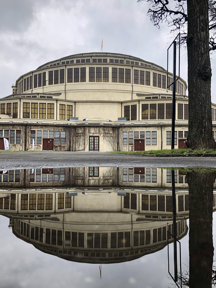 JaroslawMarciuk's tweet photo. Hala Stulecia. Amazing venue for a congress. @Hala_Stulecia is inscribed
on the UNESCO World Heritage List 
@ThinkMice @micebenelux @MPI #mariskajourney #wroclawthemiceplace @conventionwro @MariskaKesteloo #eventprofs #visitwro https://t.co/gLPfk2rKcf