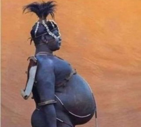 a rare photo of a Ugandan PhD doctor from Makerere University
#KenyaVsUganda