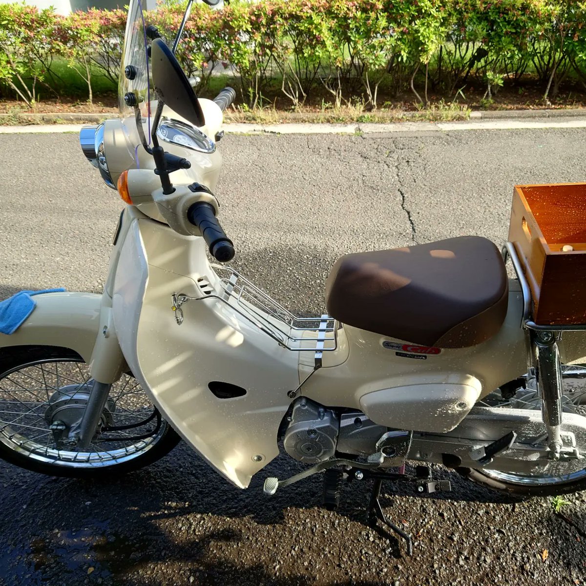 Paki_maru's tweet photo. ☆スーパーカブ☆
🫧シャ���プー🫧
ピカピカ(◍•ᴗ•◍)
ツーリング全然いけてない…
梅雨がきてしまぅぅぅ
#スーパーカブ #スーパーカブ110 #バイク https://t.co/OOGiCXHiuj