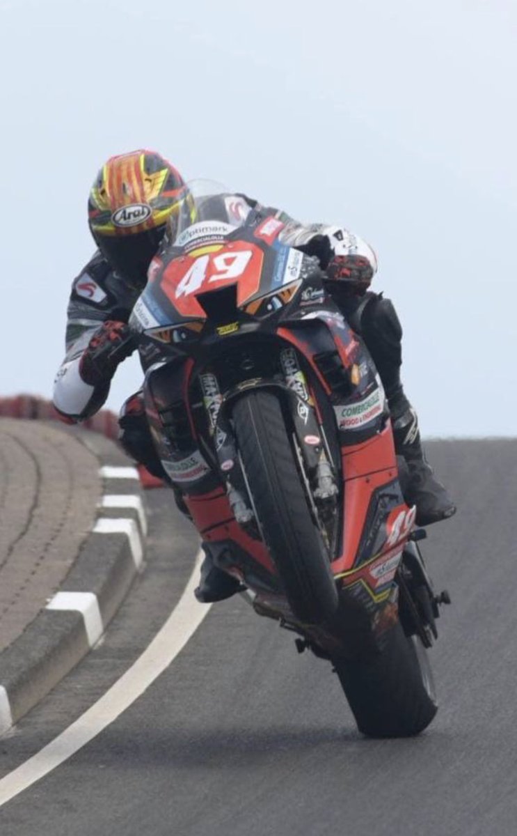 TOLLRacingTeam's tweet photo. #wheeliewednesday #NW200 https://t.co/WA6qhRel19