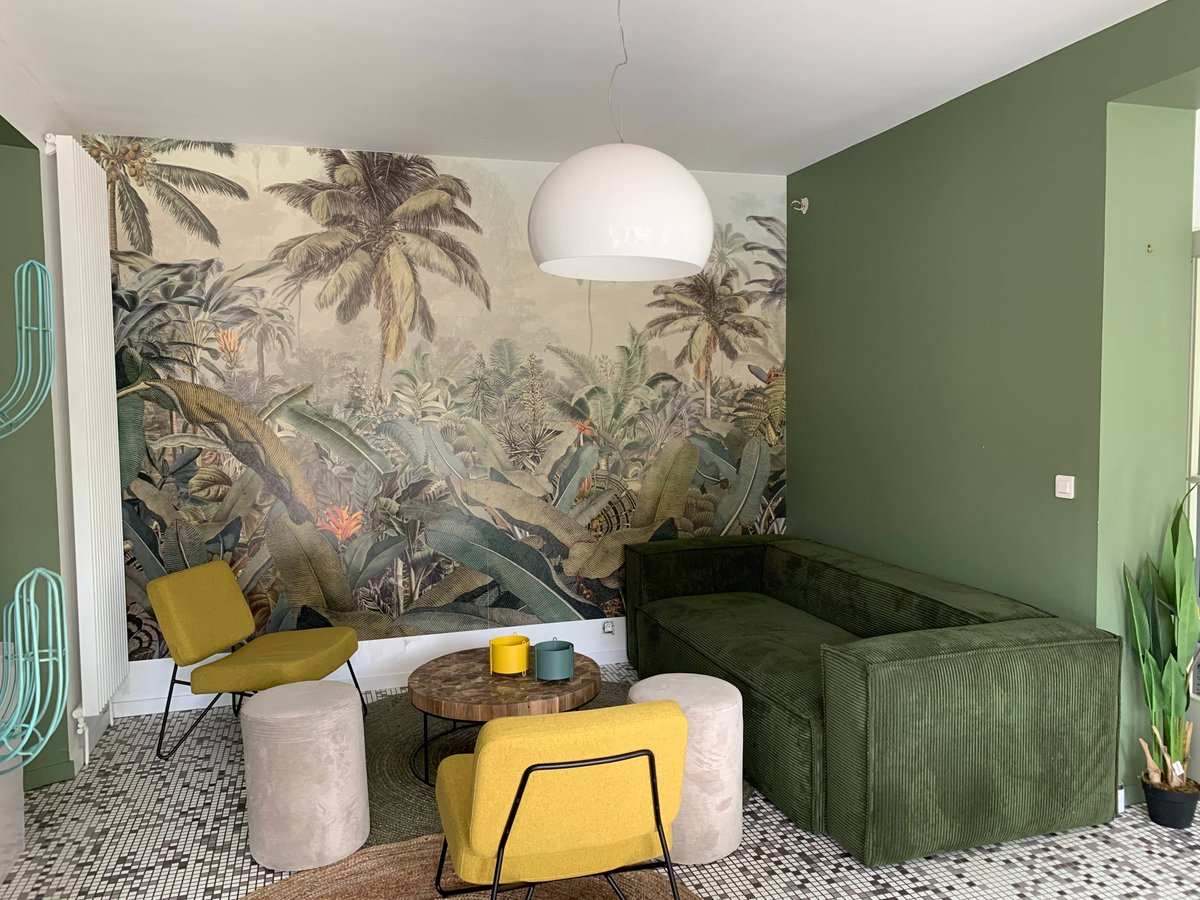 LaMobilery's tweet photo. Ça y est, c'est officiel : nous avons emménagé à "La Villa" ! 😍
Verdure, bien être et cohésion sont au rendez-vous 😎
Alors, comment trouvez-vous ces nouveaux bureaux de Lille ? 🫣
#lavilla #lamobilery #newoffice https://t.co/7Xnsta2xzT