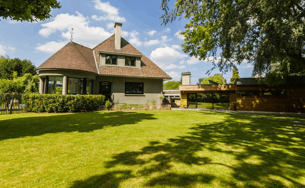 LaMobilery's tweet photo. Ça y est, c'est officiel : nous avons emménagé à "La Villa" ! 😍
Verdure, bien être et cohésion sont au rendez-vous 😎
Alors, comment trouvez-vous ces nouveaux bureaux de Lille ? 🫣
#lavilla #lamobilery #newoffice https://t.co/7Xnsta2xzT
