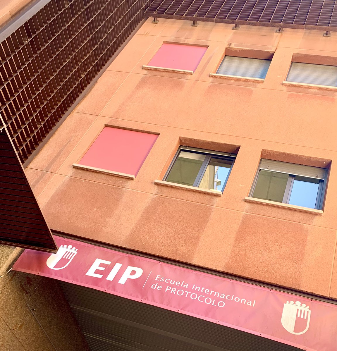 a_palaccios's tweet photo. Hablando de marca #idealista, #tecnologia y organización de eventos a los alumnos del último curso de nuevas tecnologías @GrupoEIP https://t.co/nRNN7R2tal