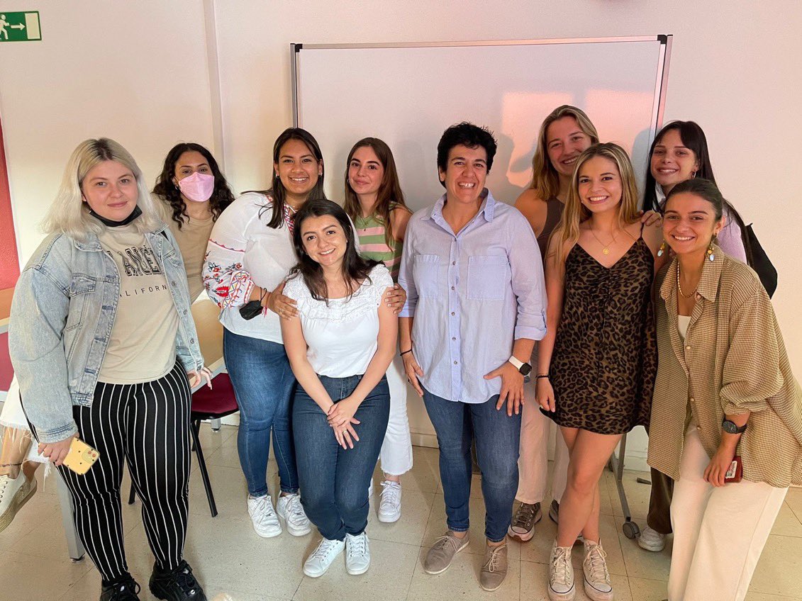 Hablando de marca #idealista, #tecnologia y organización de eventos a los alumnos del último curso de nuevas tecnologías <a href="/GrupoEIP/">Escuela I. Protocolo y Eventos</a>