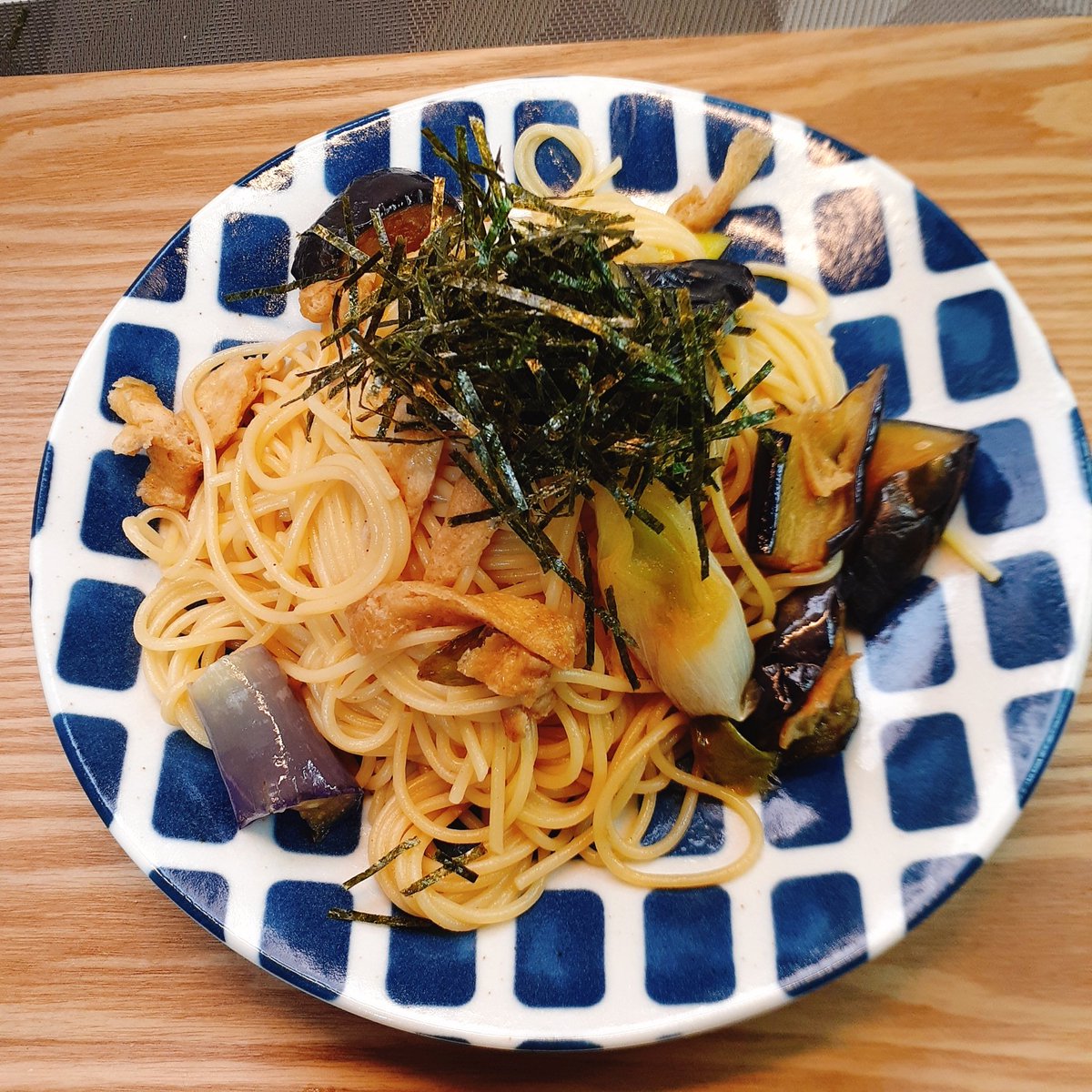 揚げとナスの醤油パスタ