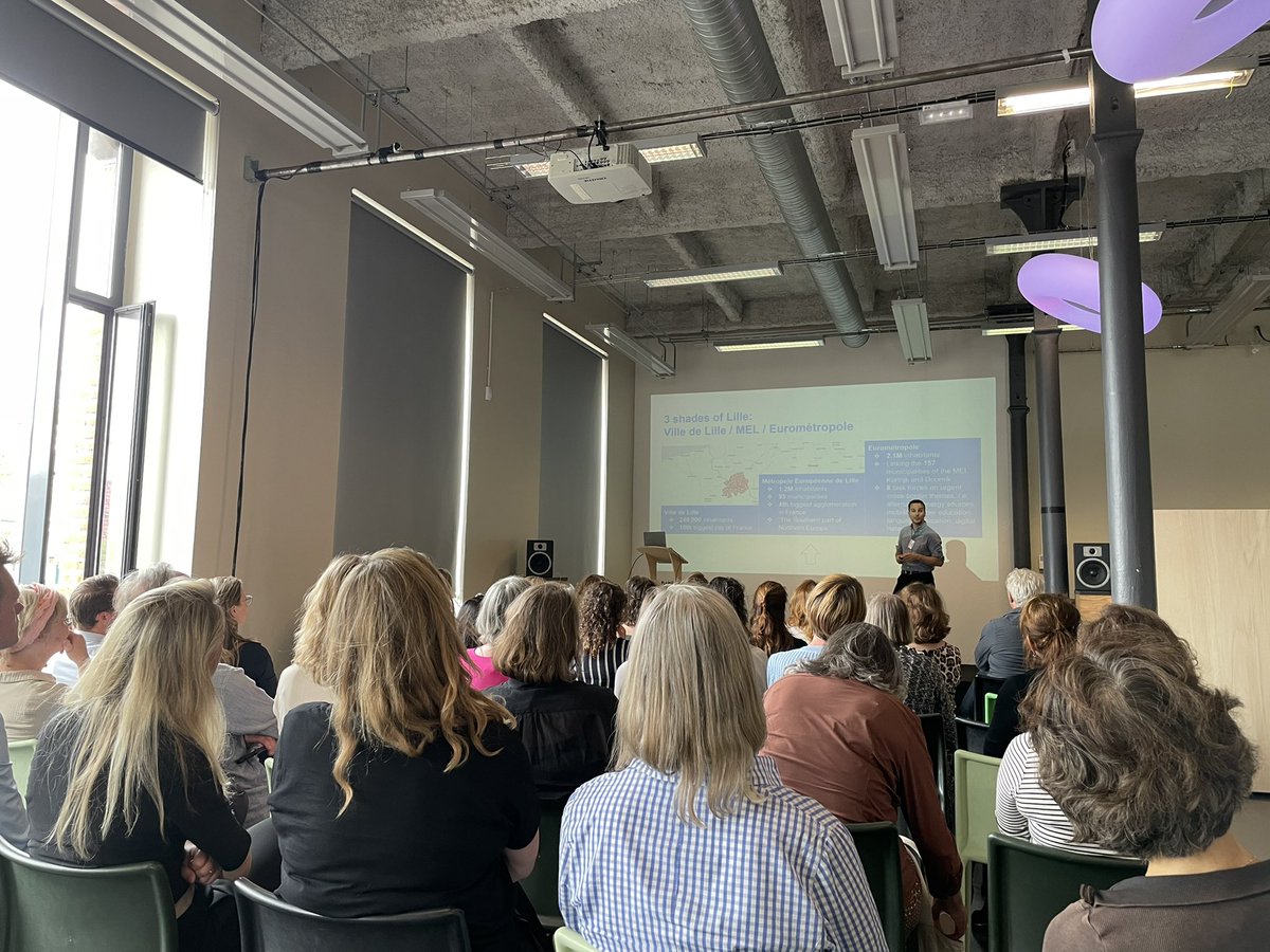 City Deal Kennis Maken (@citydealkm) on Twitter photo Dag 2 van de <a href="/CityDealKM/">City Deal Kennis Maken</a> studiereis in Lille. Dank aan de <a href="/univ_lille/">Université de Lille</a> voor de geweldige ontvangst! Prachtig om hier met een NL delegatie van 40 mensen innovaties te ontdekken <a href="/AgendaStad/">Agenda Stad</a> <a href="/MinOCW/">Ministerie van Onderwijs, Cultuur en Wetenschap</a> @kennisbundel Dag 2 van de <a href="/CityDealKM/">City Deal Kennis Maken</a> studiereis in Lille. Dank aan de <a href="/univ_lille/">Université de Lille</a> voor de geweldige ontvangst! Prachtig om hier met een NL delegatie van 40 mensen innovaties te ontdekken <a href="/AgendaStad/">Agenda Stad</a> <a href="/MinOCW/">Ministerie van Onderwijs, Cultuur en Wetenschap</a> @kennisbundel