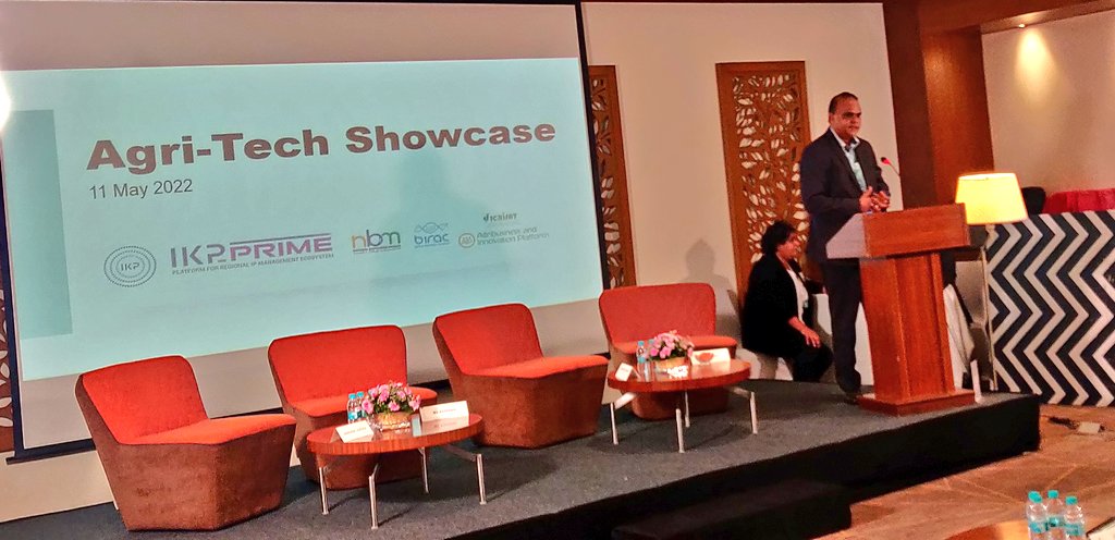 IKP_SciencePark's tweet photo. Agri-Techshow being organised jointly by @IkpPrime ⁦@IKP_SciencePark and @AIPICRISAT @ICRISAT Attended by #startup #mentors #Industry
and #Farmers
Pain points expressed by farmers should guide the next generation solutions #impact #impactinvesting https://t.co/TYyz0wZH5k