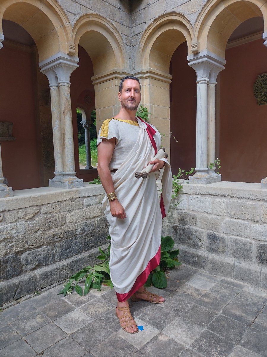 PhilippsChris's tweet photo. Proof if proof were needed, here's some pics from this week's #filmshoot as a #RomanSenator at the lovely Iford Manor in Wiltshire. And what a blast it was too.
#Actor #Acting #CostumeShot https://t.co/pX3EsE8k9G