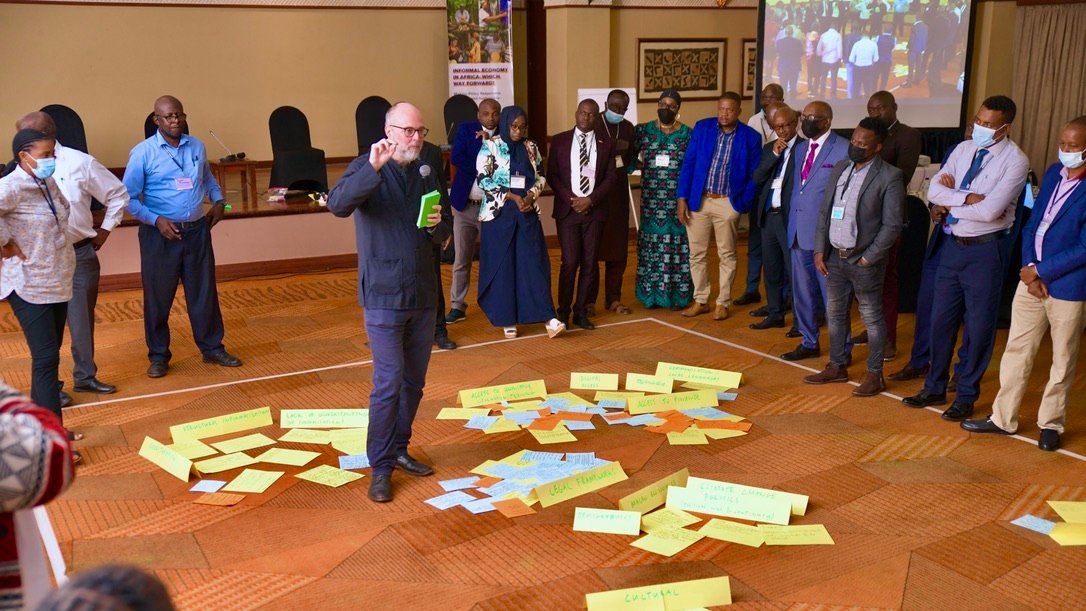 UNDPZimbabwe's tweet photo. A hybrid analysis led by  @UNDPZimbabwe #AccelaratorLab mapped evidence-based challenges and solutions relevant to different contexts as participants highlighted the #InformalEconomyAfrica can drive innovation, resilience, and resource-efficient production and consumption. https://t.co/MrAFuj1exE