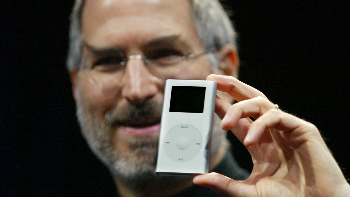 GTNews24's tweet photo. Apple discontinues its last iPod model❗
"End Of An Era"
#Apple #ipod #Appleipod #Discontinues https://t.co/5z3KRto7oS