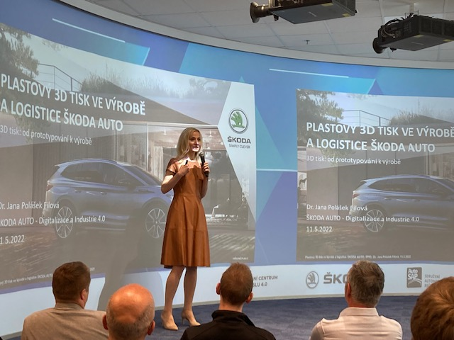 NCP40's tweet photo. Na workshopu #3Dtisk vás vítáme v nové multimediální místnosti. Ranní část zahájili Jan Homola, Jana P. Filová, Josef Průša a Michlal Boháč. Tolik expertů na 1 místě v ČR nikde nepotkáte! 
@skodaautonews @Prusa3D @3Dees5 @3Dwiser @Fillamentumindu @RICAIP_EU @AutoSAP_CZ @TriLabCZ https://t.co/tNAUnAbUxd