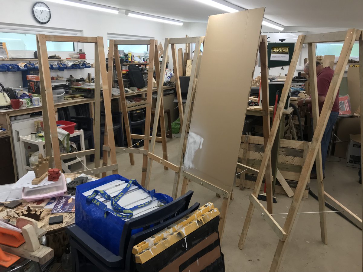 Na_Shers's tweet photo. 5 tall easels for the #Nettlestone & #Seaview Community Partnership for an arts project all made from #recycled old floor boards.
#Jubilee #iwnews #NaShers
@HighSheriffIOW @WightAid @CoSandown @UKMensSheds @WestonFdn @RankFoundation @HIWCF @nbrly https://t.co/iZ4sSCZ1tD