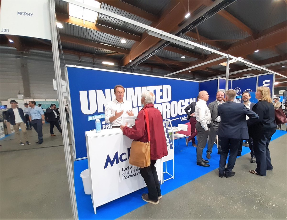 McPhyEnergy's tweet photo. [#Hyvolution] C'est parti pour le rendez-vous de l'#H2 en France et en Europe ! 
#Industrie, #mobilité, #énergie...McPhy vous accompagne dans votre trajectoire de décarbonation grâce à l'hydrogène vert. 
Toute notre équipe vous attend au stand J30😊
#HyVolution2022 #GreenHydrogen https://t.co/tSA4tZCOFA